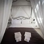 La Lanterna Bed & Breakfast